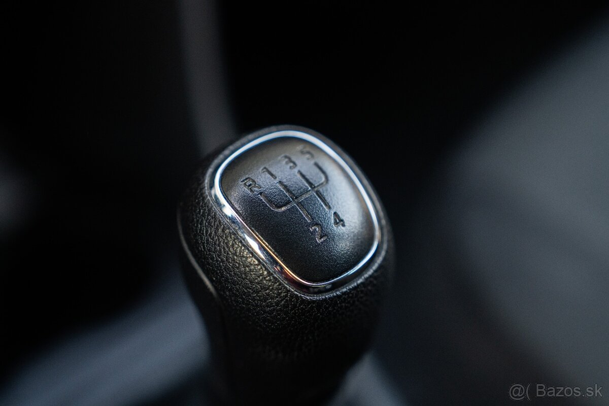 Škoda Rapid Spaceback, SR - 1.majitel - 18