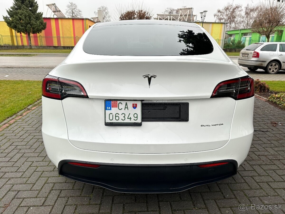 Tesla Model Y Dual Motor LongRange 75kWh 514 k pohon 4x4 - 18