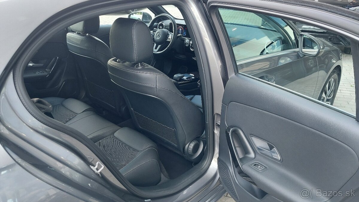 Mercedes-Benz A 180 d hatchback - 18