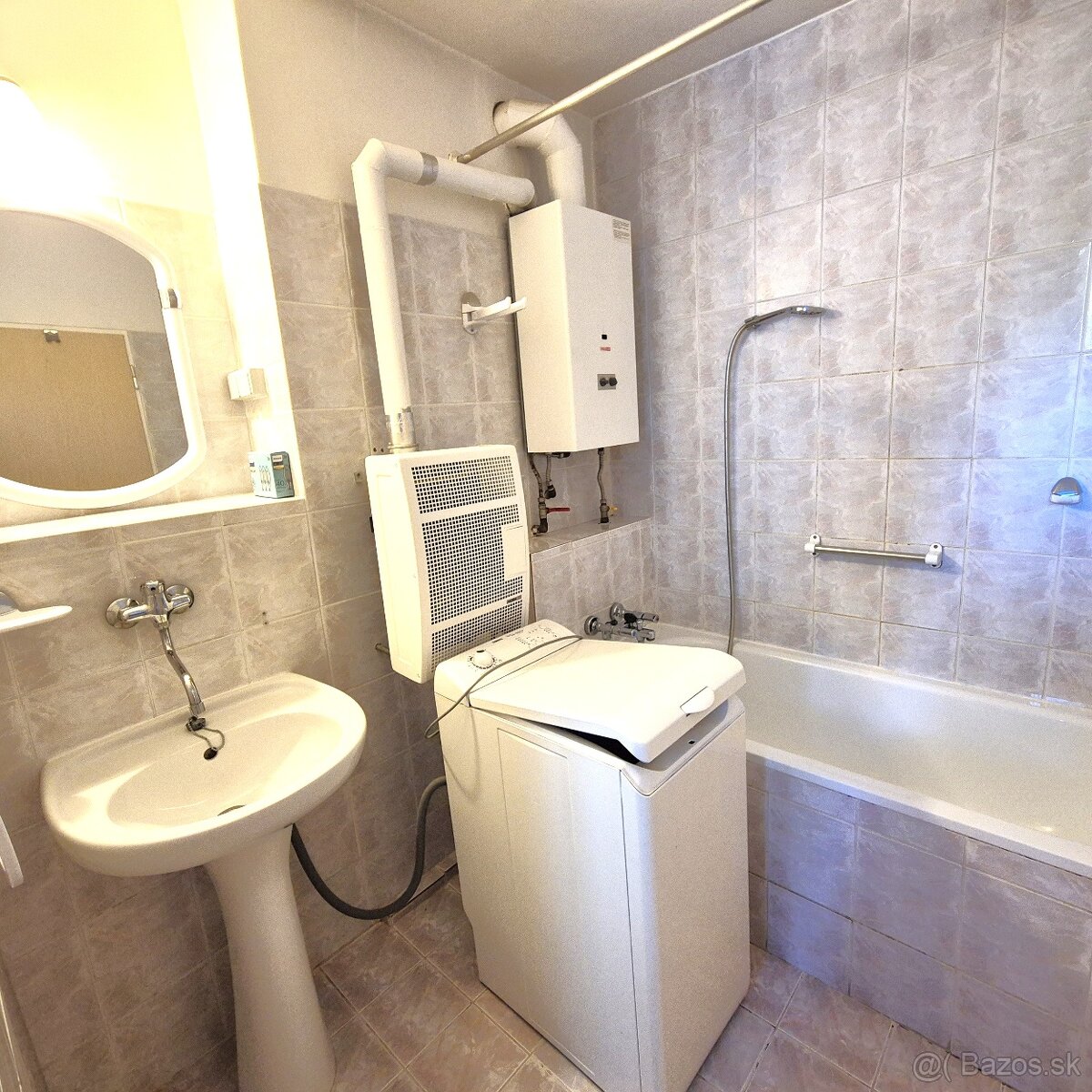 REZERVOVANÉ - TIMA Real ponúka na predaj 2-izbový byt - 18