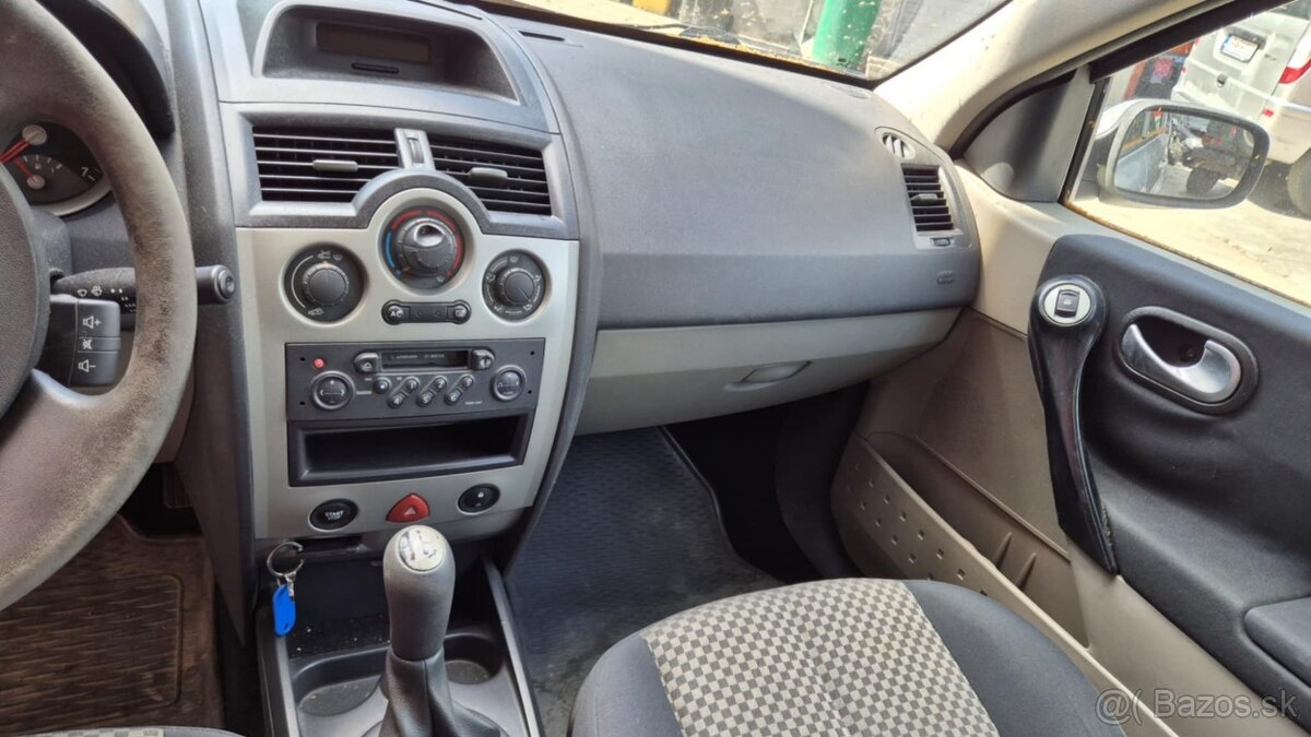 Renault Megane II 1,4I 72kw kód motora: K4JD4 - 18