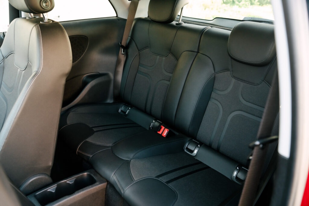 Opel Adam 1.4 Twinport Ecotec 100k - 18