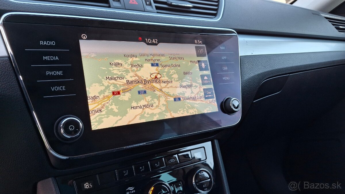 Škoda Superb Combi 2.0 TDI Ambition DSG - 18