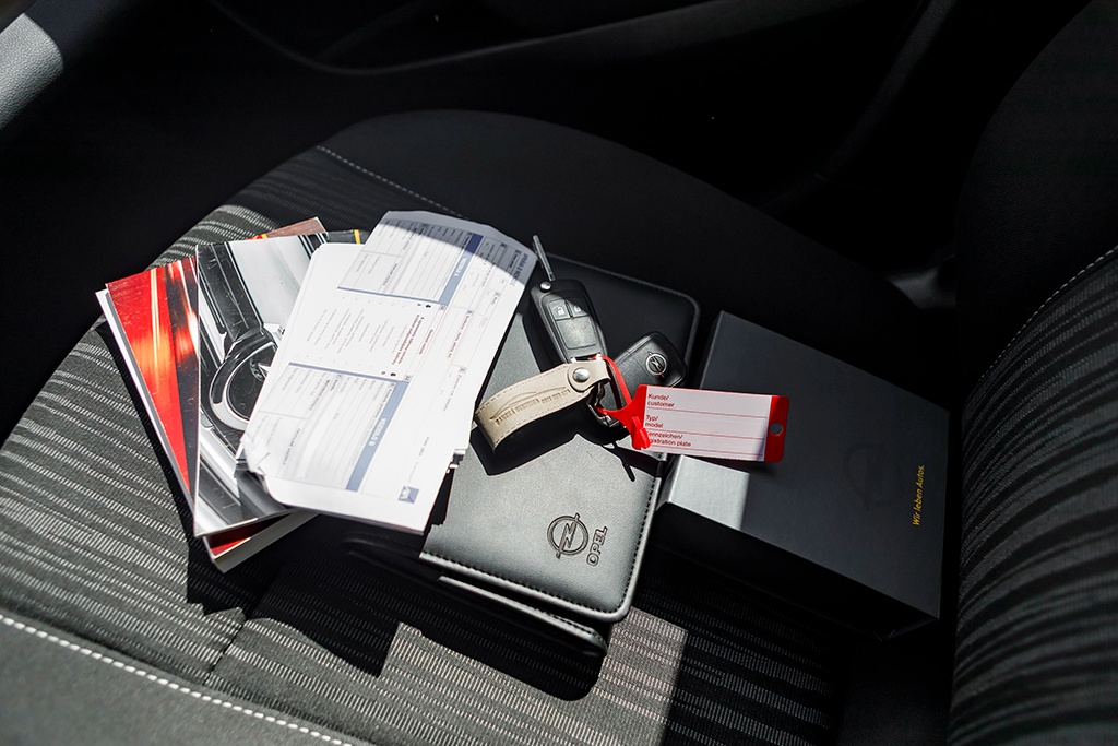 Opel Astra 1.6 ECOTEC 85kW Enjoy M5 03/2012 - 18