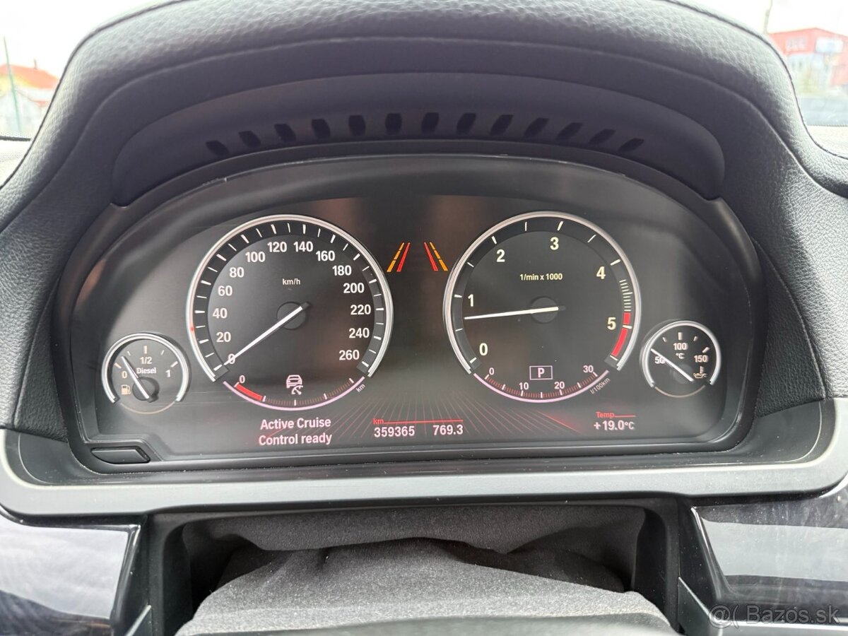 BMW rad 7 730 d F01 - 18