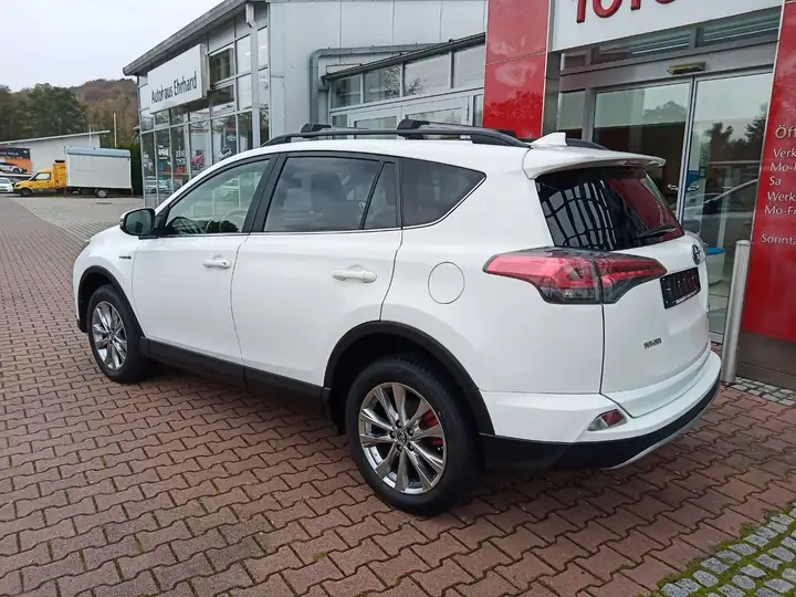 Toyota RAV4 Hybrid - 18