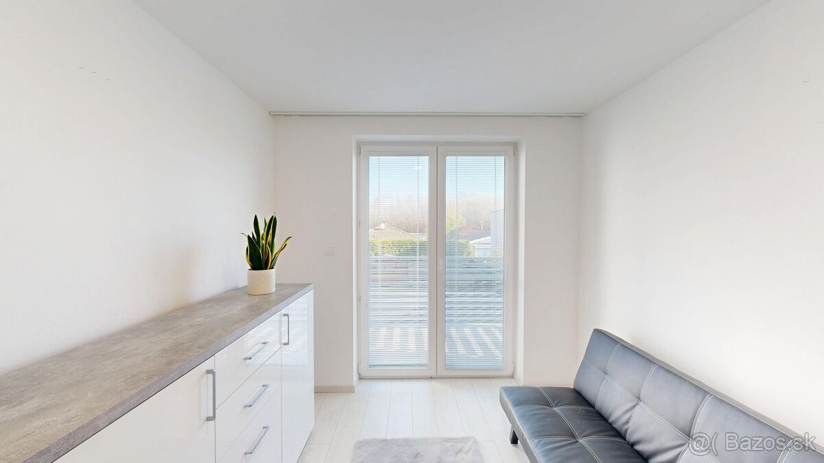 PINK Reality Na predaj novostavba 5 izbový dvojdom Galanta - - 18