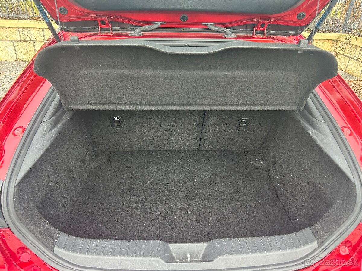 Mazda 3 2.0 Skyactiv Comfort A/T ODPOČET DPH - 18
