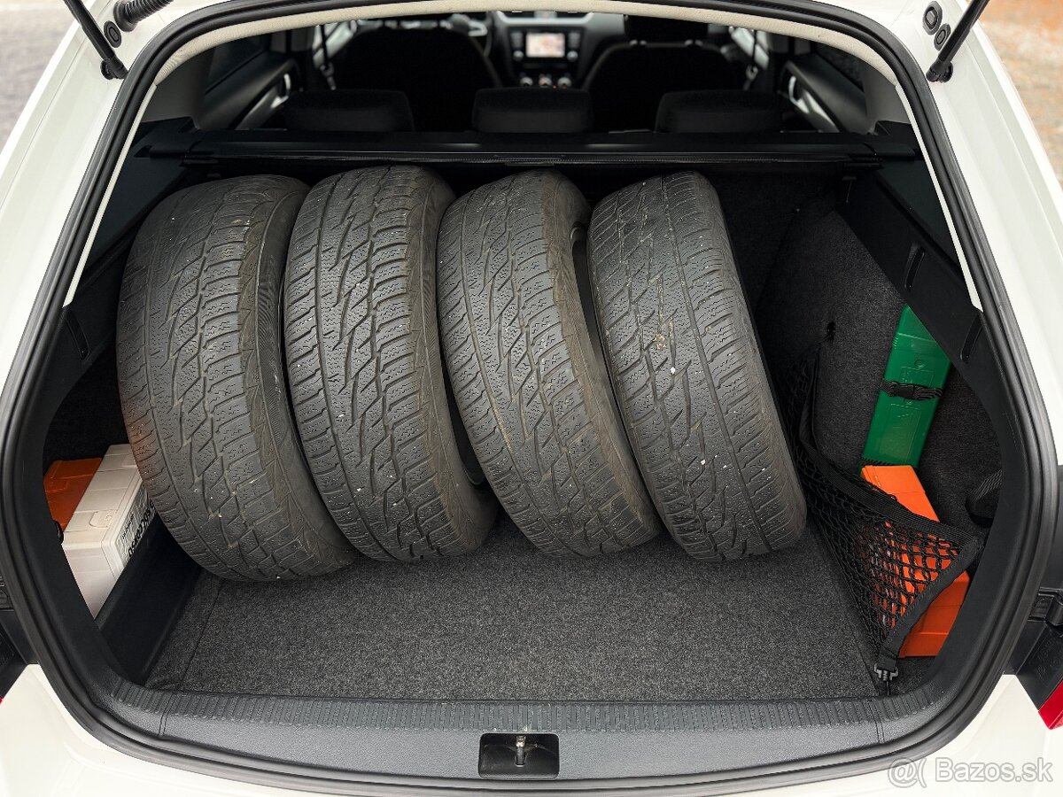 Škoda Octavia Combi 1.6 TDI Elegance - 18