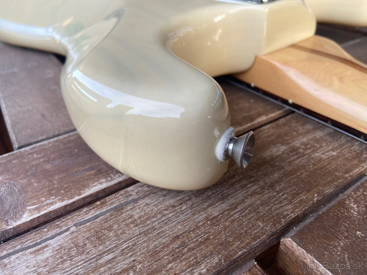 Fender Deluxe Stratocaster USA 2006 - 18