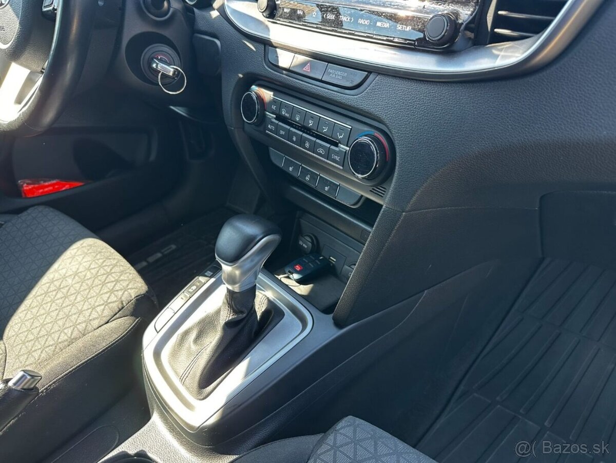 KIA Ceed SW 1.6 CRDi Gold - 18