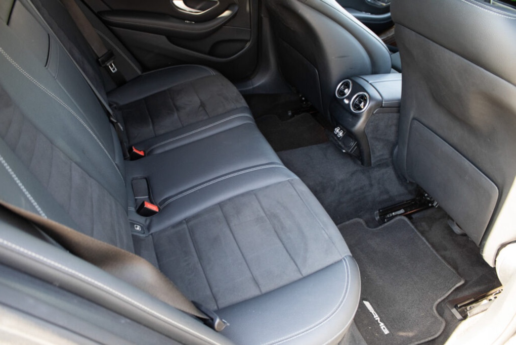 Mercedes Benz E 300 de T Avantgarde (2020) - 18