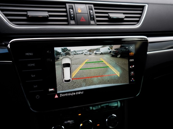 Škoda Superb Combi 2.0 TDI SCR L&K DSG - 18