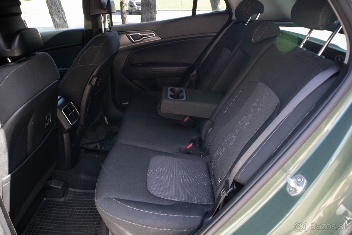 Kia Sportage 1.6 CRDi Gold Automat, odpočet DPH - 18