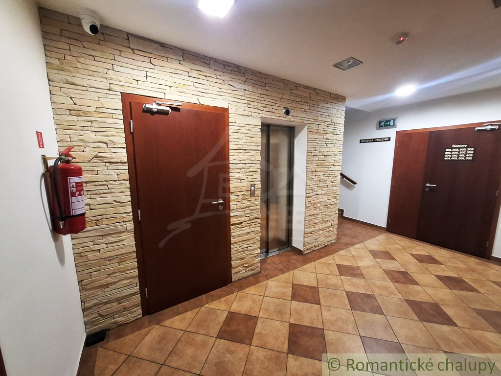 Investičný plne zariadený apartmán v rekreačnom stredisku - 18