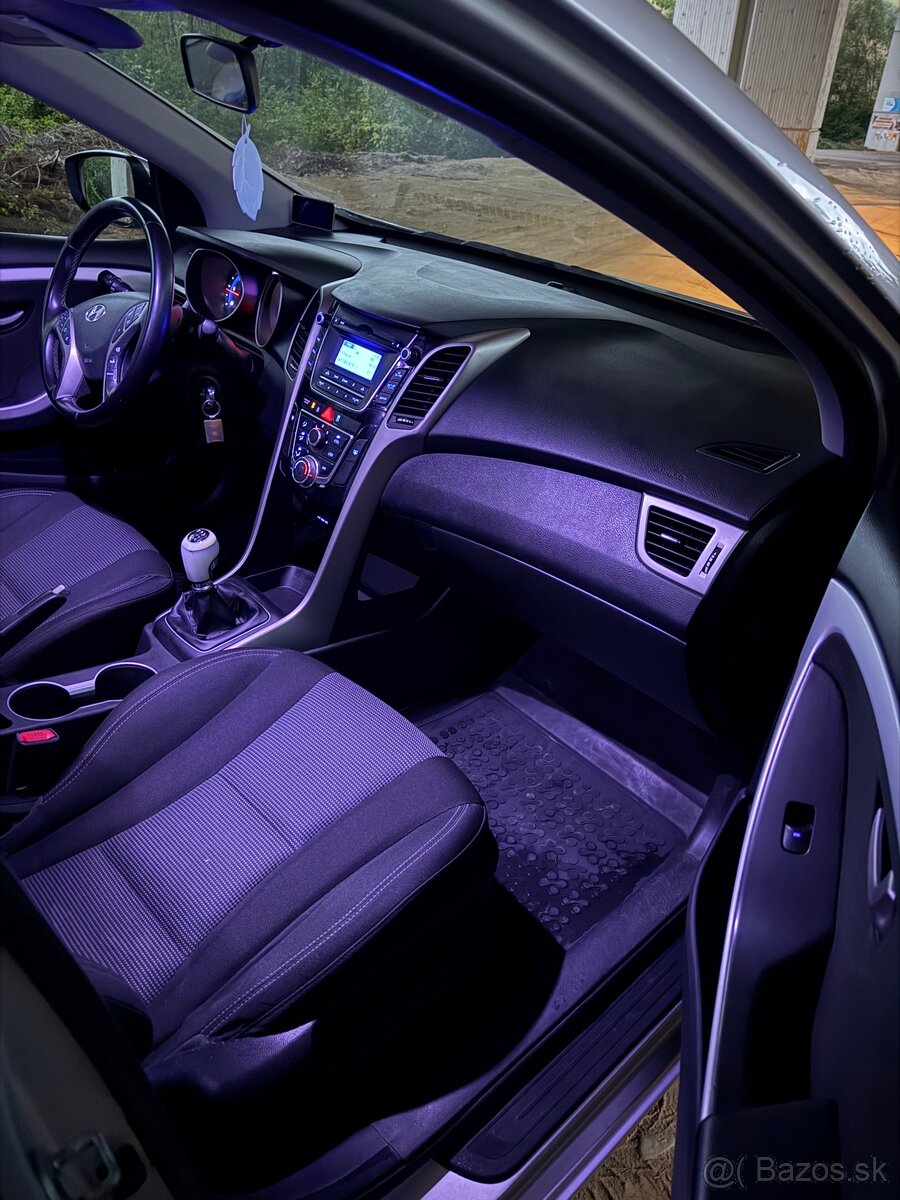 Hyundai i30 CW 1.6 CRDi 81kw, FACELIFT V TOP STAVE❗️ - 18