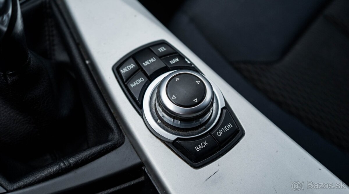 BMW Rad 3 318d e90 - 18