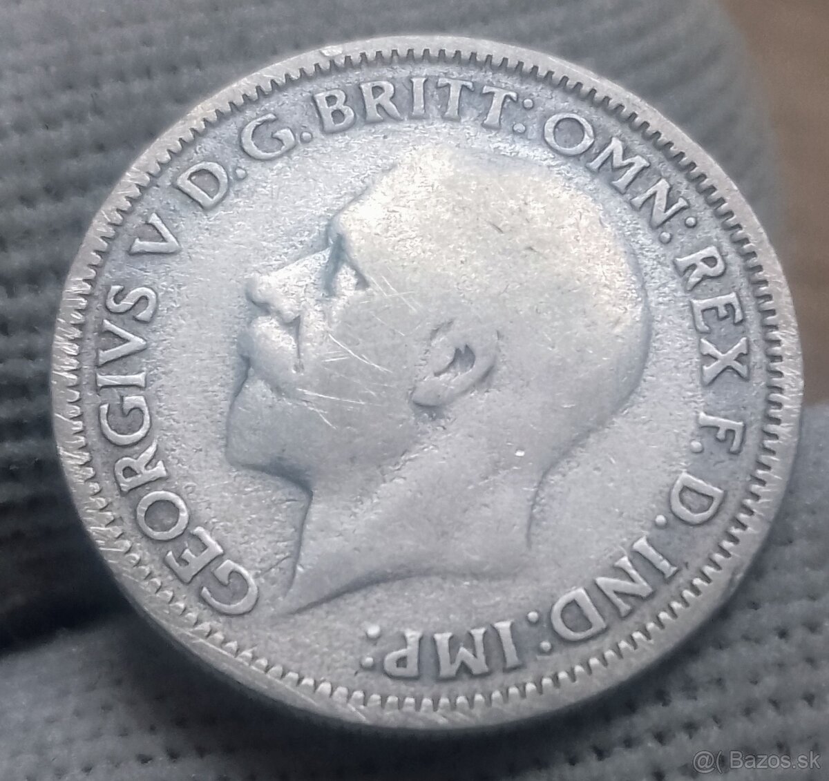 Strieborné 6 pence. - 18