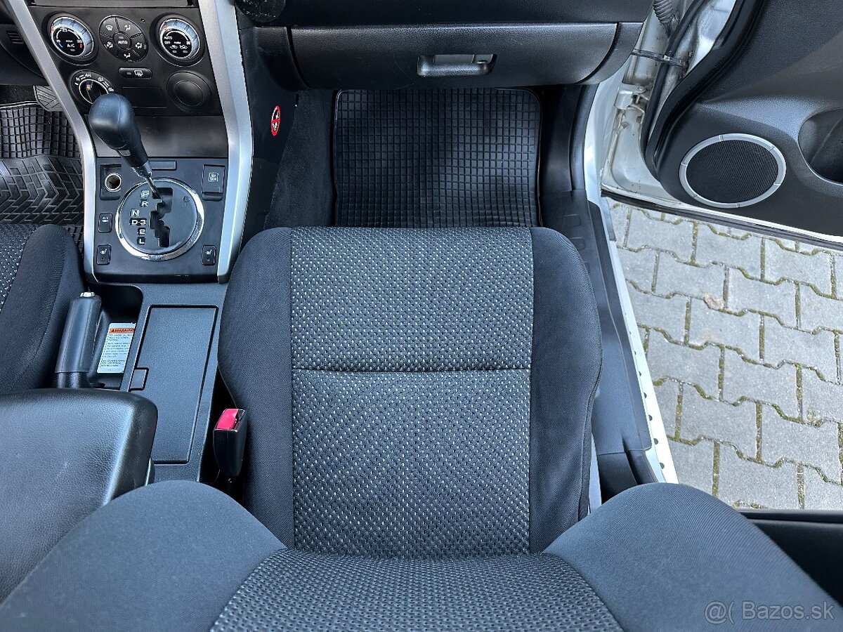 Suzuki Grand Vitara 2,0 Benzín 4WD AT - 18