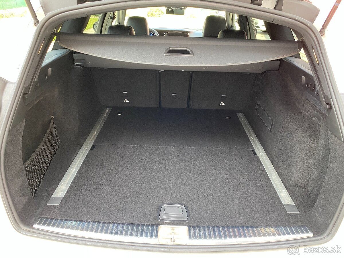 Mercedes-Benz E trieda Kombi 220 d 4MATIC A/T DPH - 18