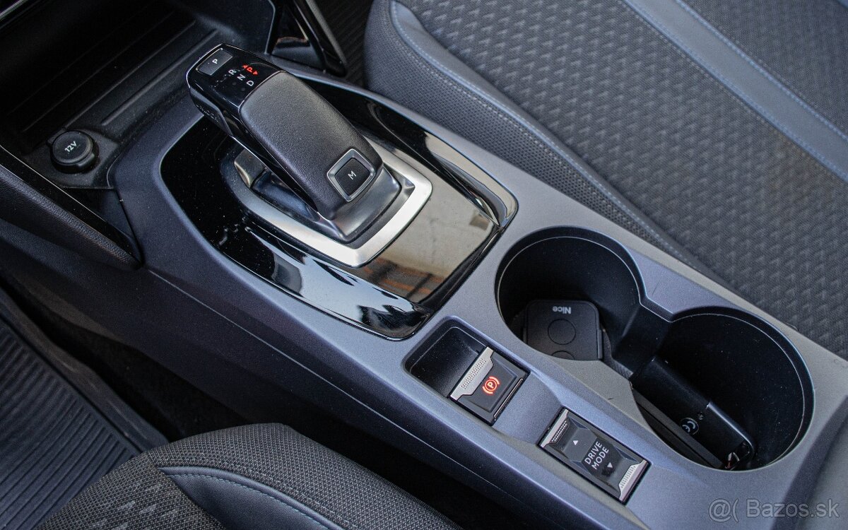 Peugeot 2008 1.2 PureTech Allure 96kW automat - 18