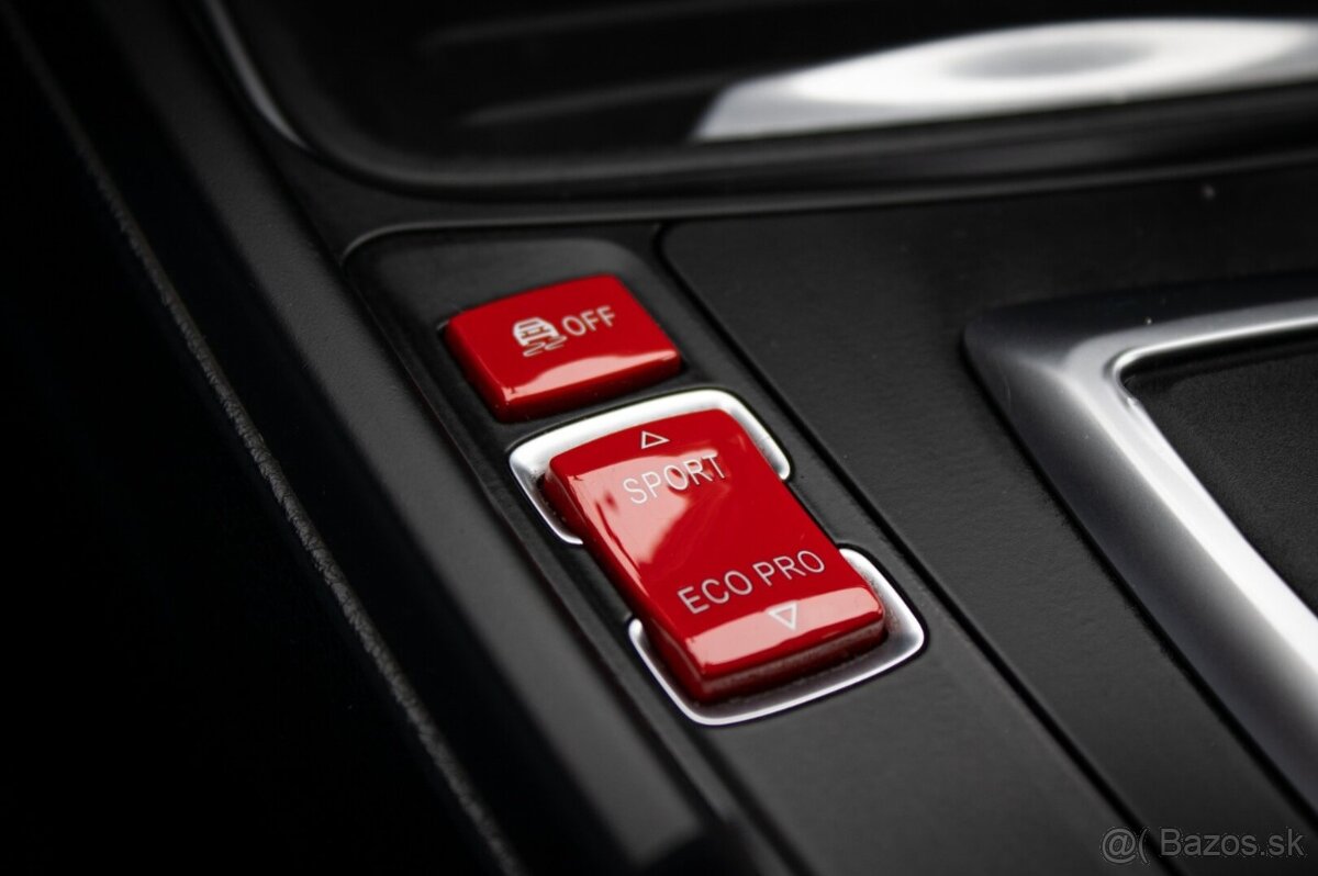 BMW rad 3 Touring 320d xDrive | Špičkový Servis | 4x4 - 18