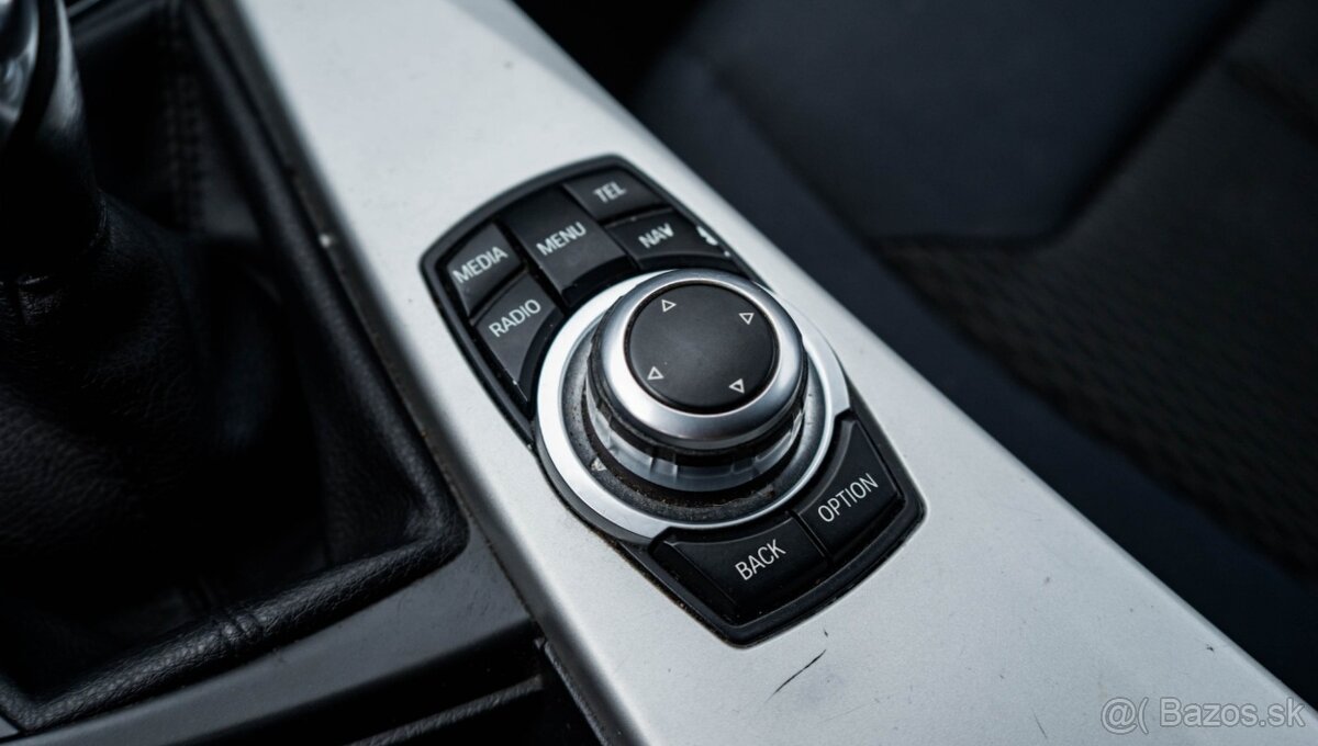 BMW Rad 3 318d e90 - 18