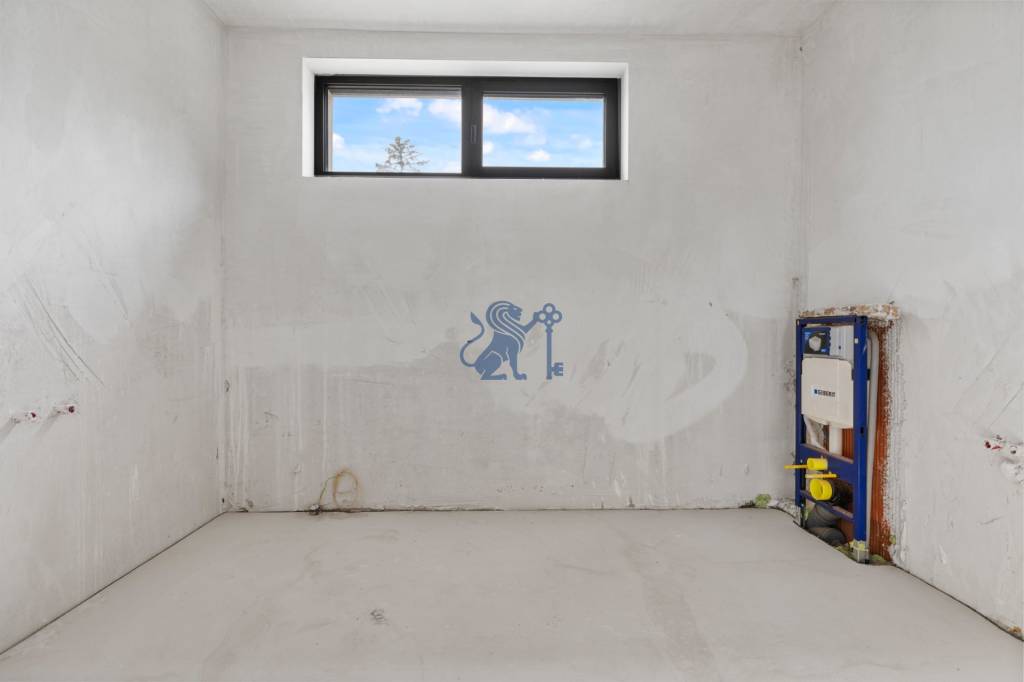 Nadštandardná 4- izbová terasová vila na Kolibe s krásnym vý - 18