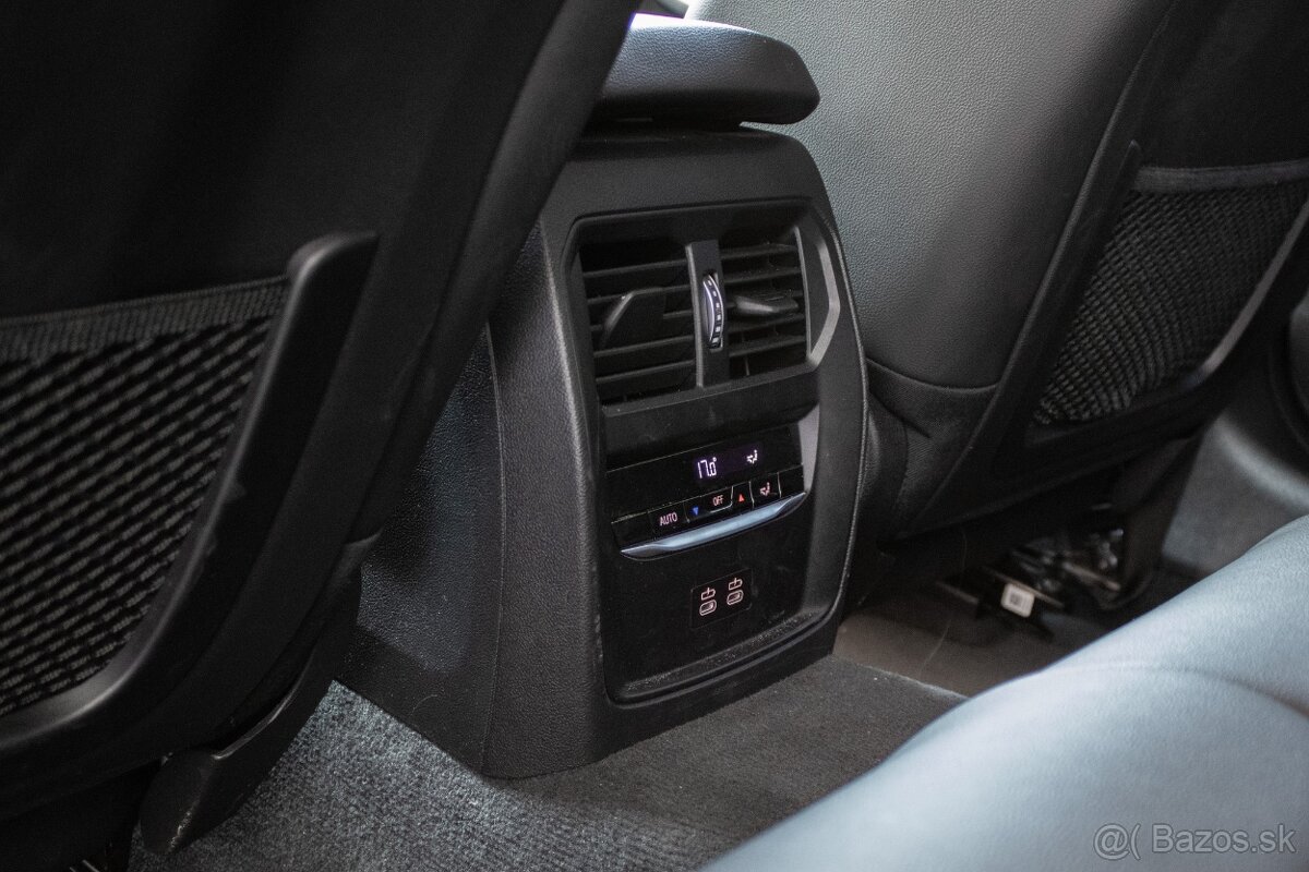 BMW Rad 3 Touring 318d mHEV A/T - 18