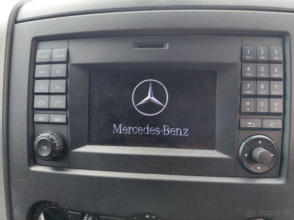Mercedes-Benz Sprinter 319 Bluetec 3.0V6 140kW odpočet DPH - 18