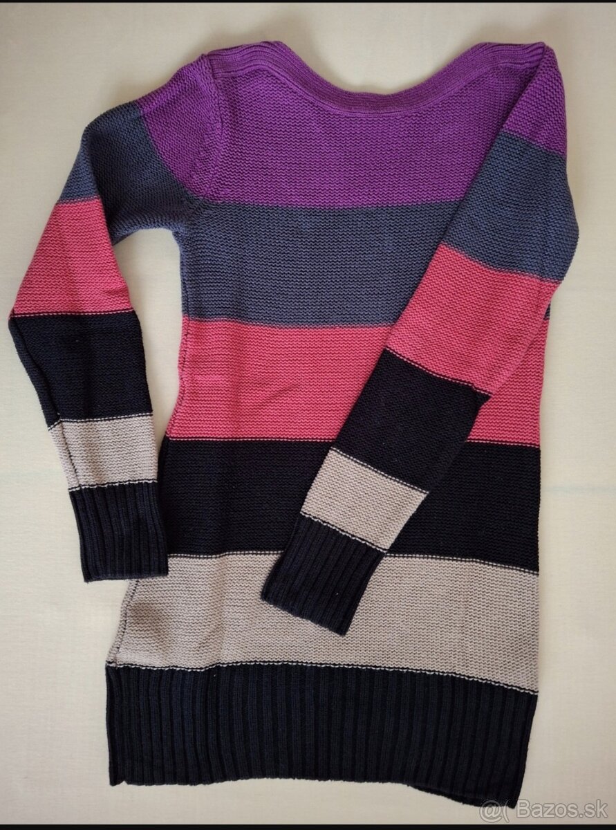 Dievčenské predĺžené pulóvre. - 18
