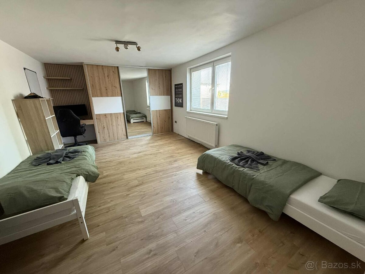 Štýlový rodinný dom so saunou, kinom a terasami 7km od MI - 18