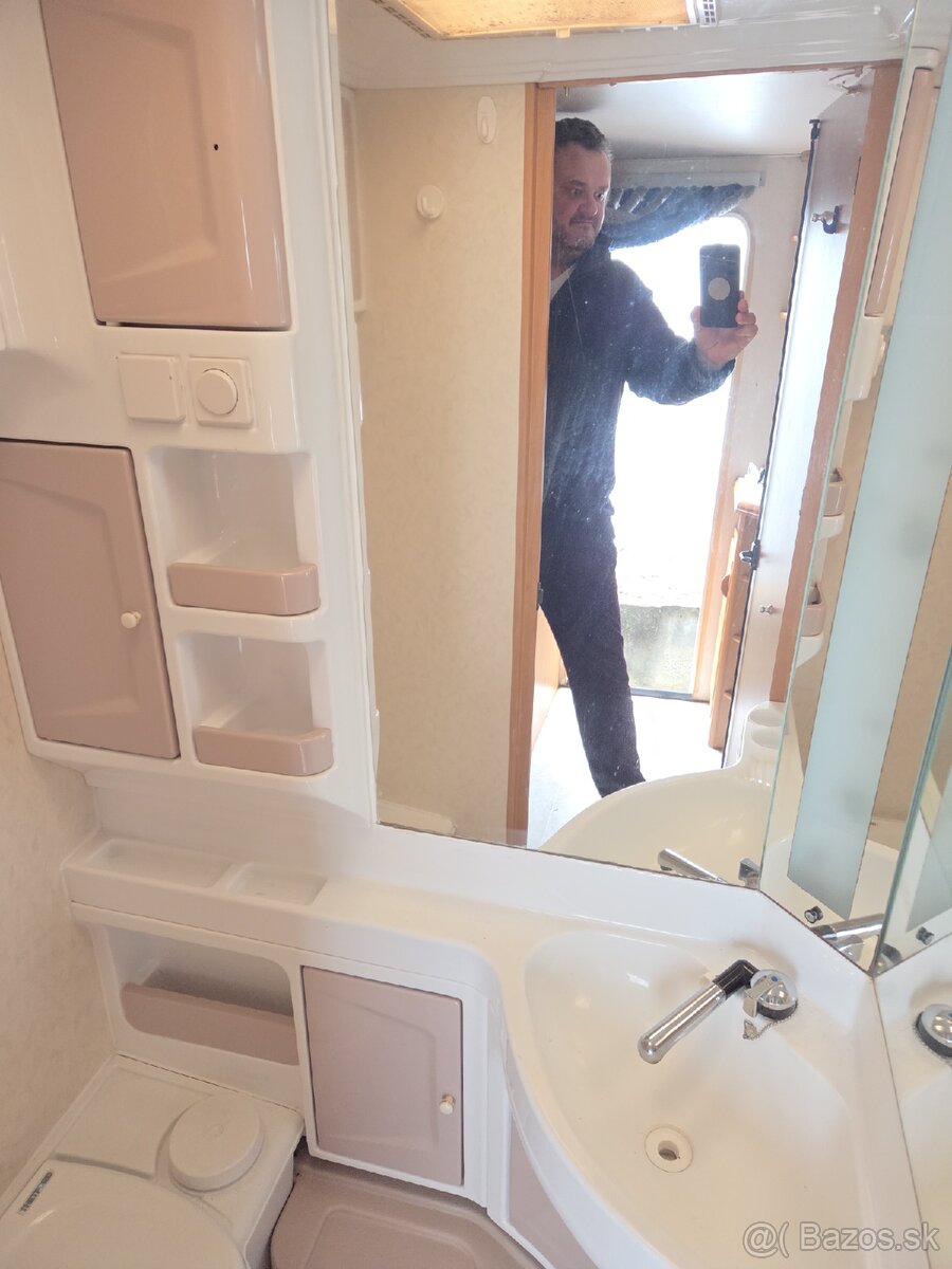 Karavan HOBBY DE LUXE 550 TKM - 18