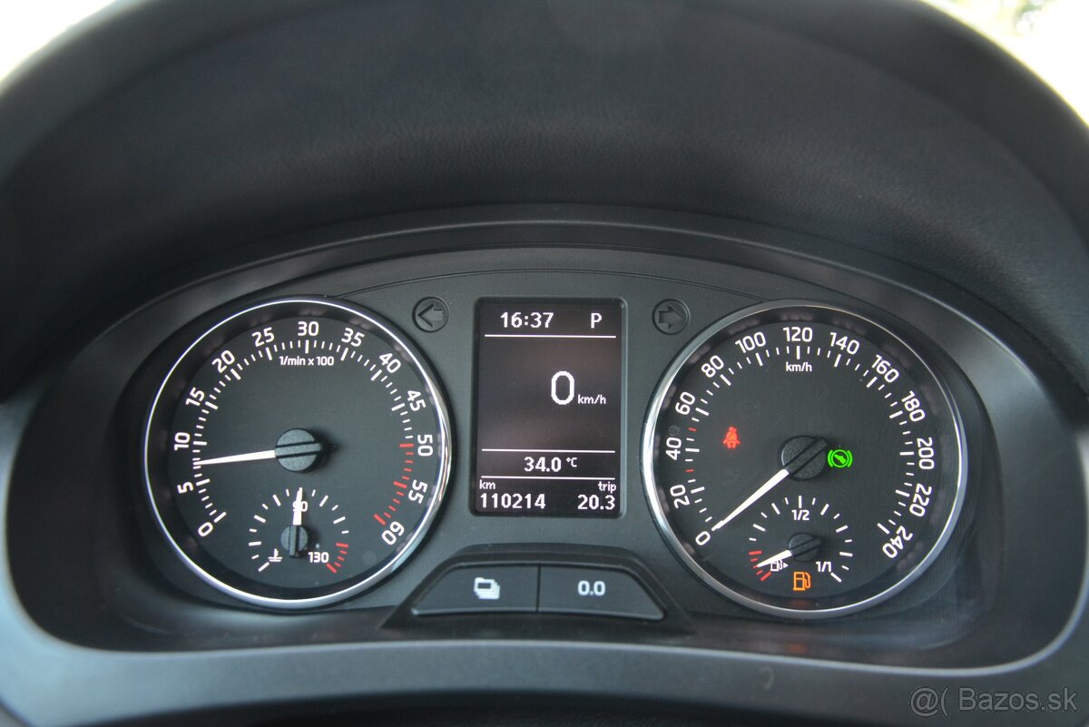 Škoda Rapid Spaceback 1.60 TDi DSG, SR voz, Po rozvodoch - 18