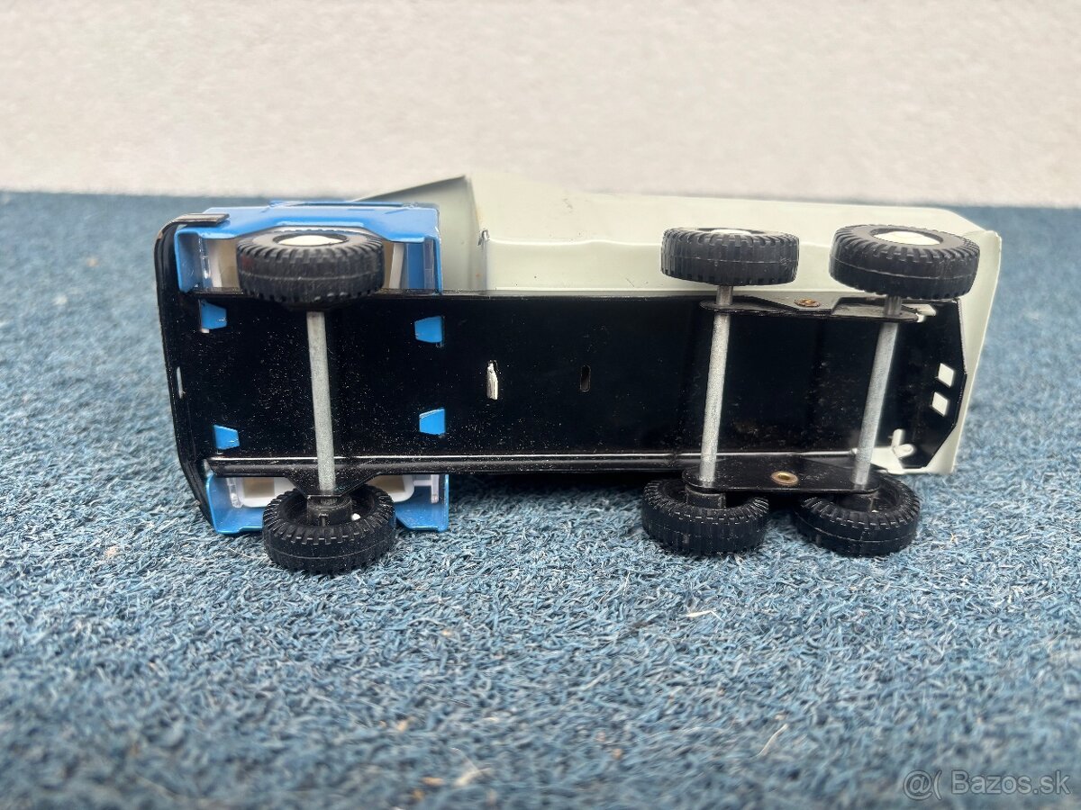 Staré autíčka - 18