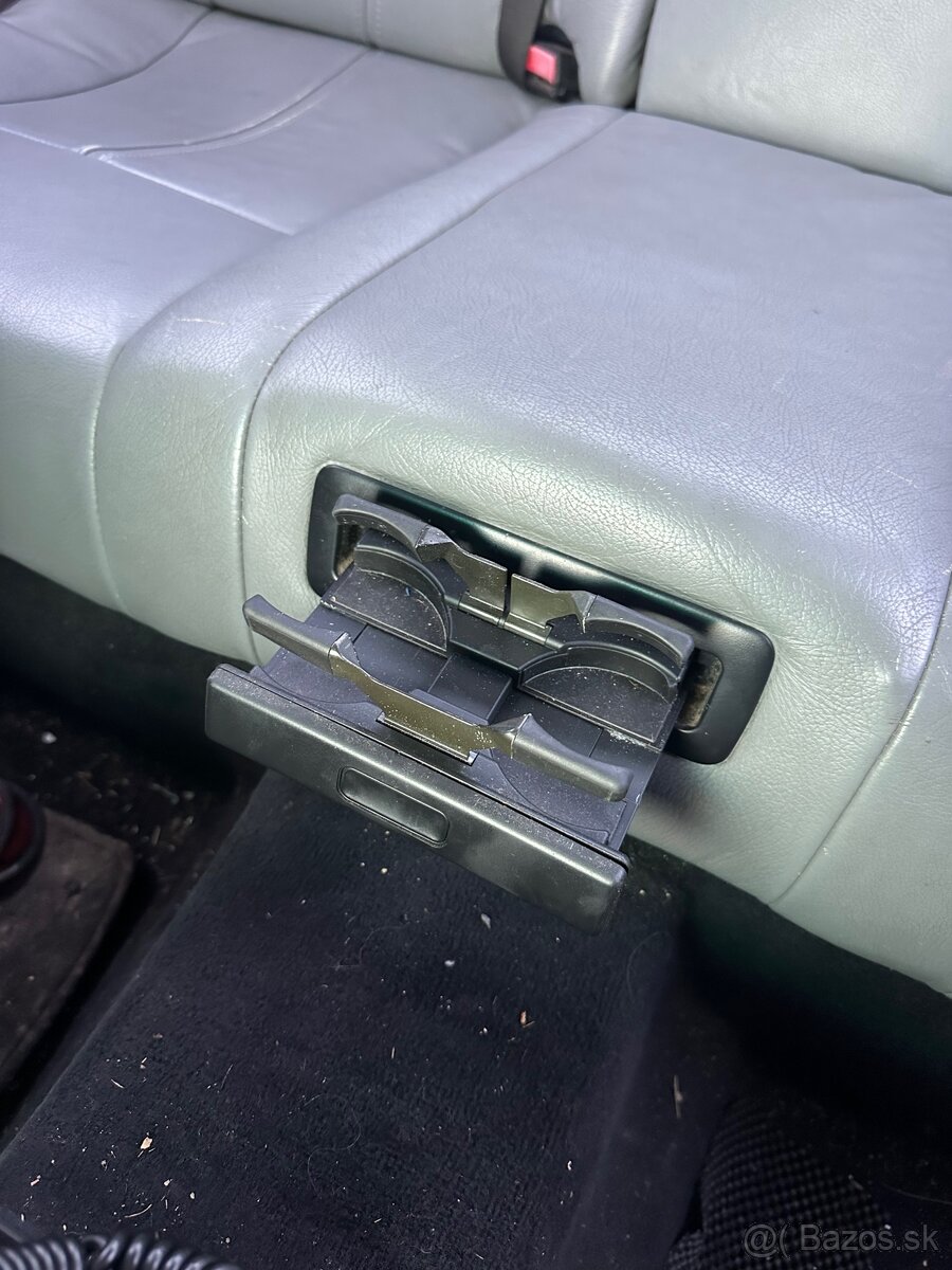 Rozpredam BMW e38 725tds - 18