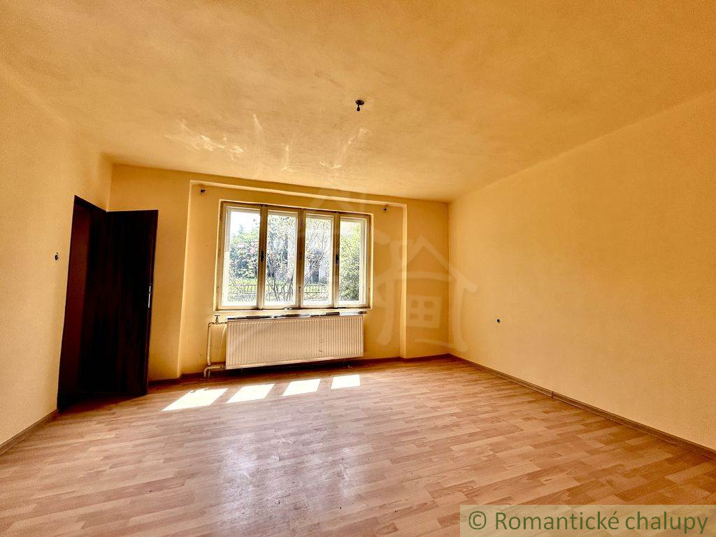 ZNÍŽENÁ CENA - Ihneď obývateľný dom v tichej časti obce Ge - 18