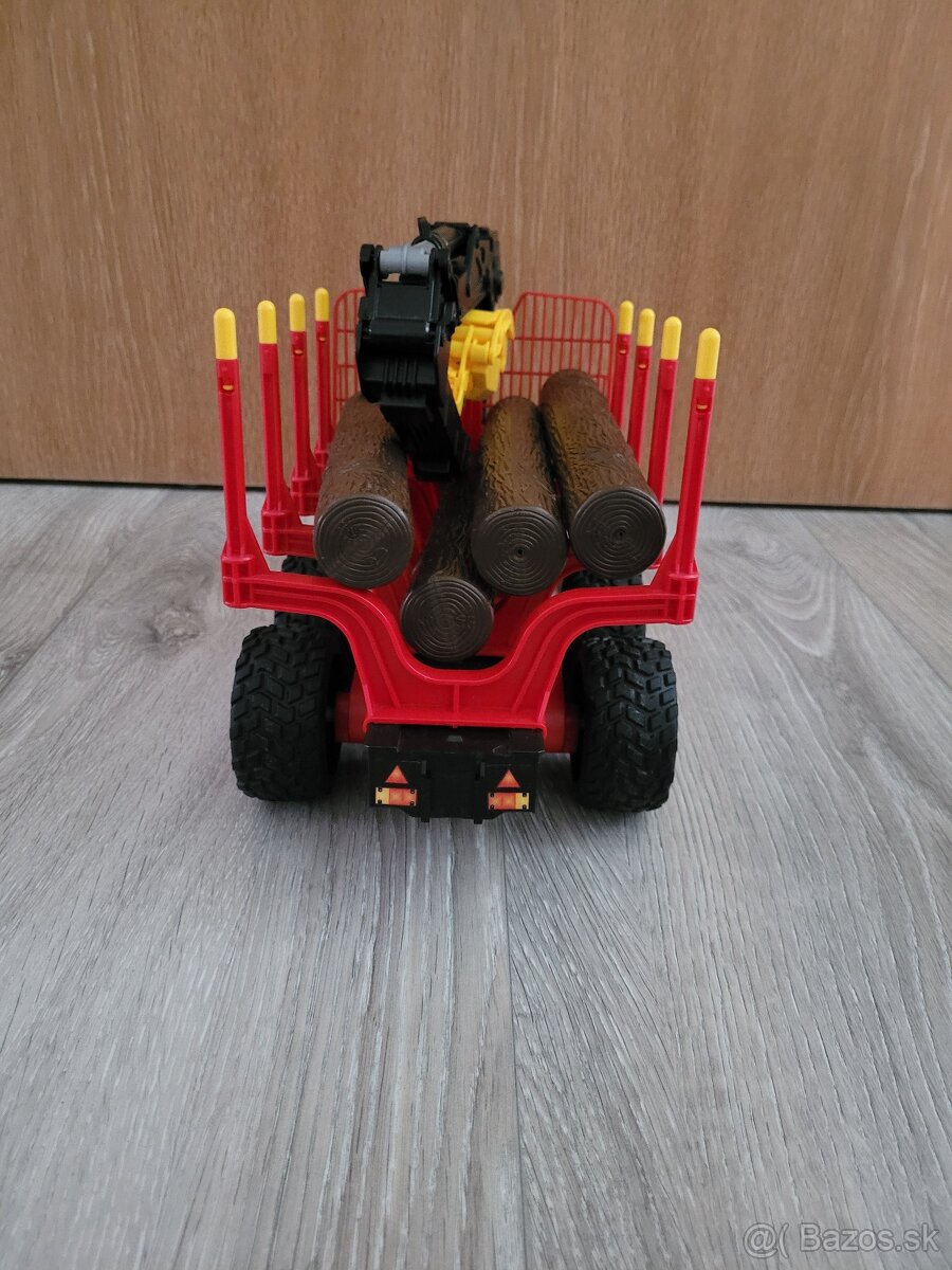 Prepravník dreva s nakladačom Bruder - 18