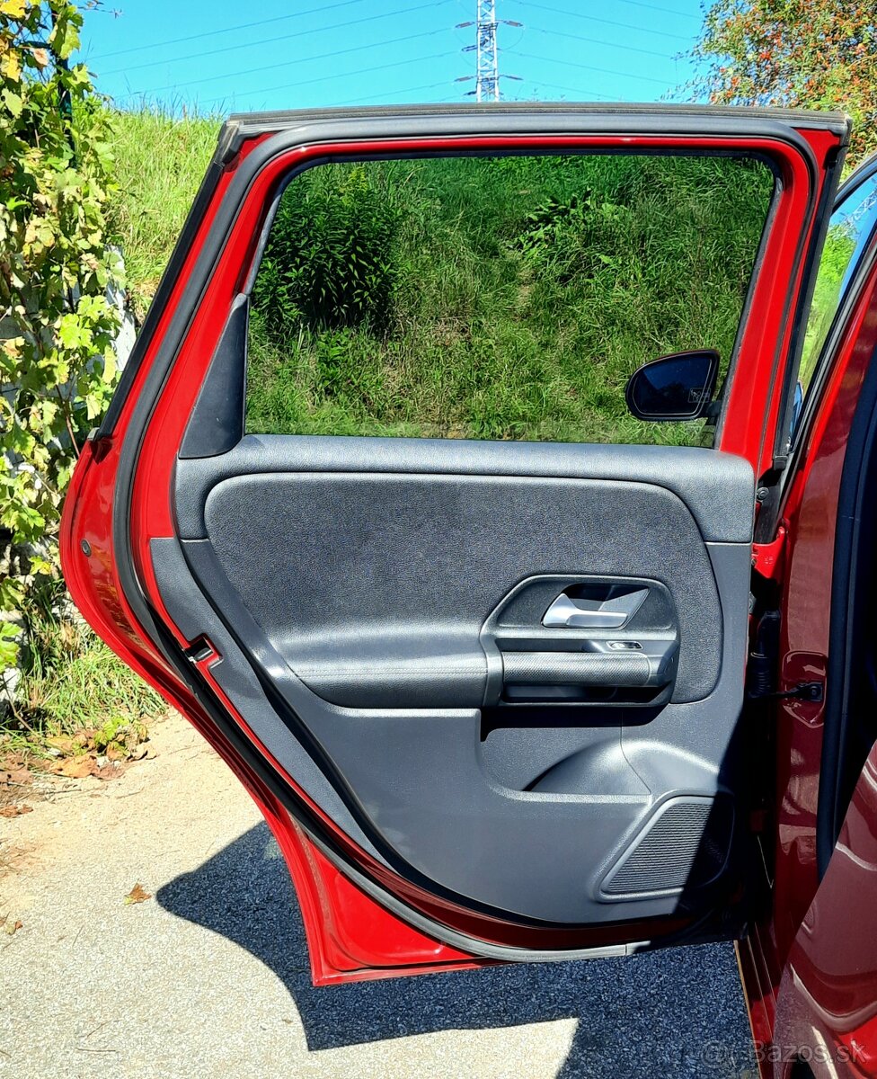 Predám Mercedes-Benz B trieda 180 d A/T - 18