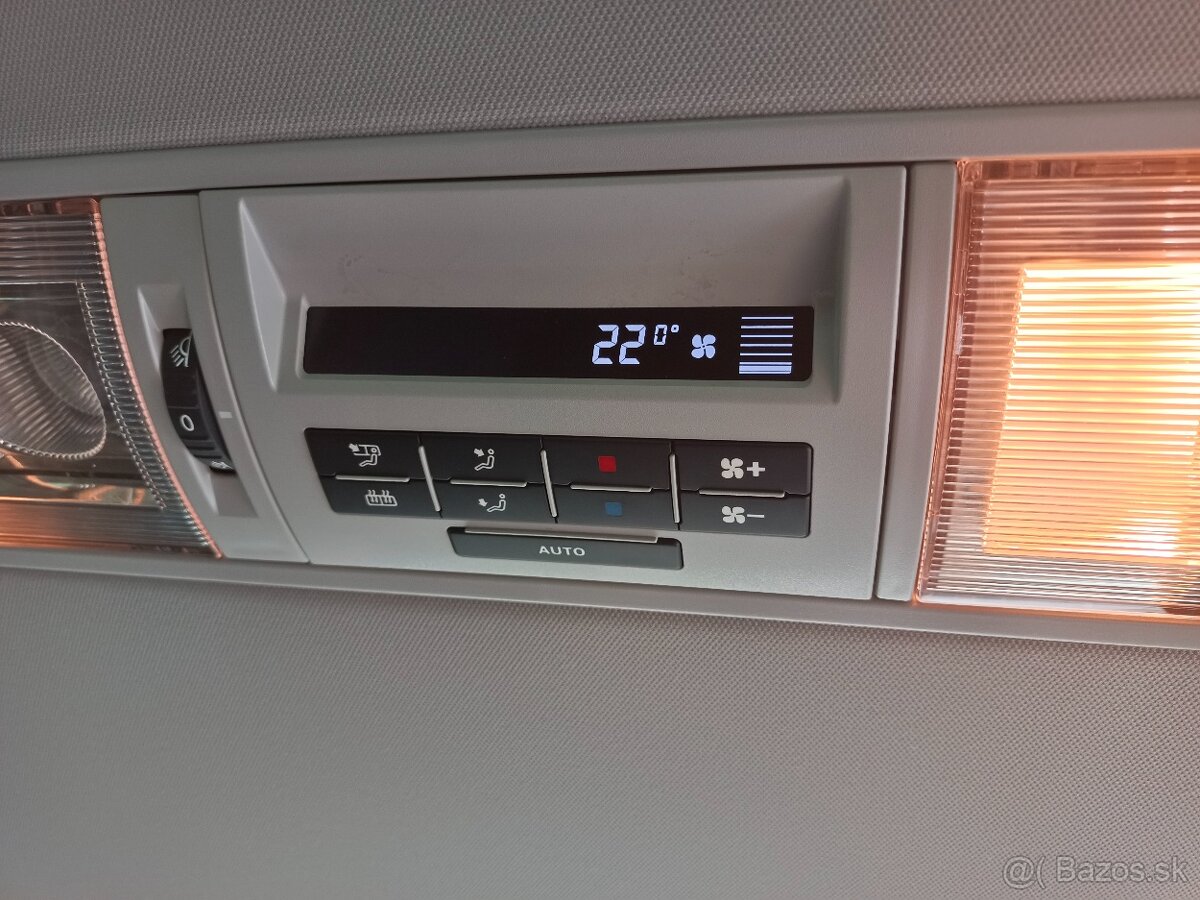 VW Multivan 2.0TDI 132kW DSG 7-míst - záruka Autodraft - 18