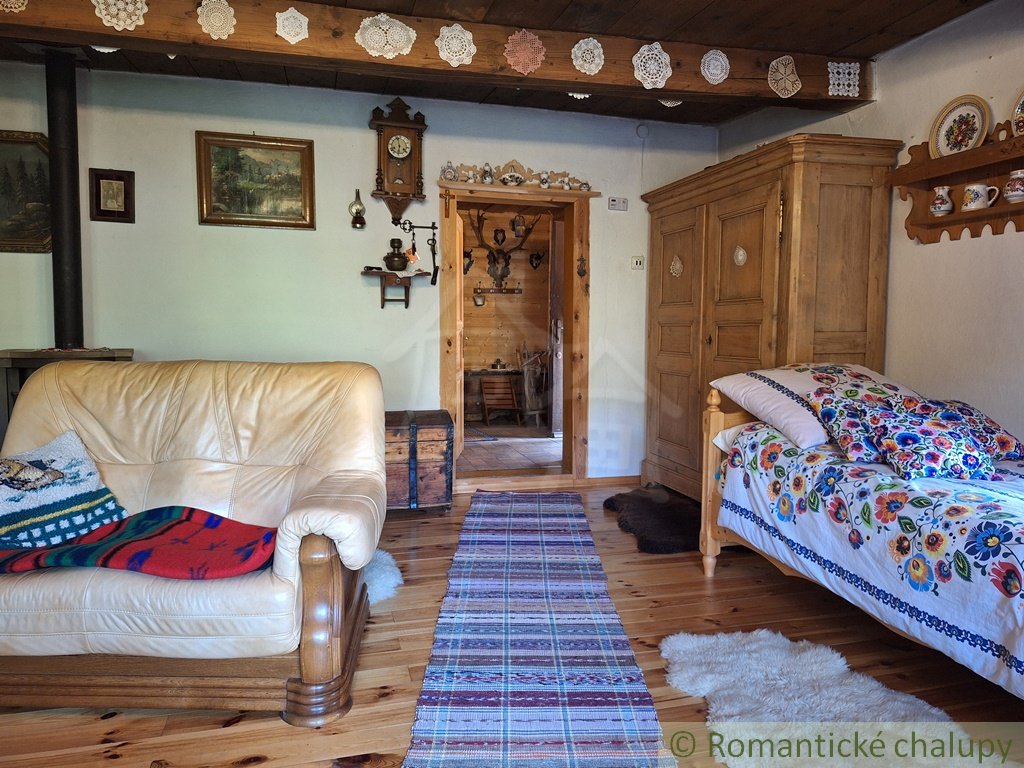 Tradičná drevenica pripravená pre chalupárov, na pozemku s - 18