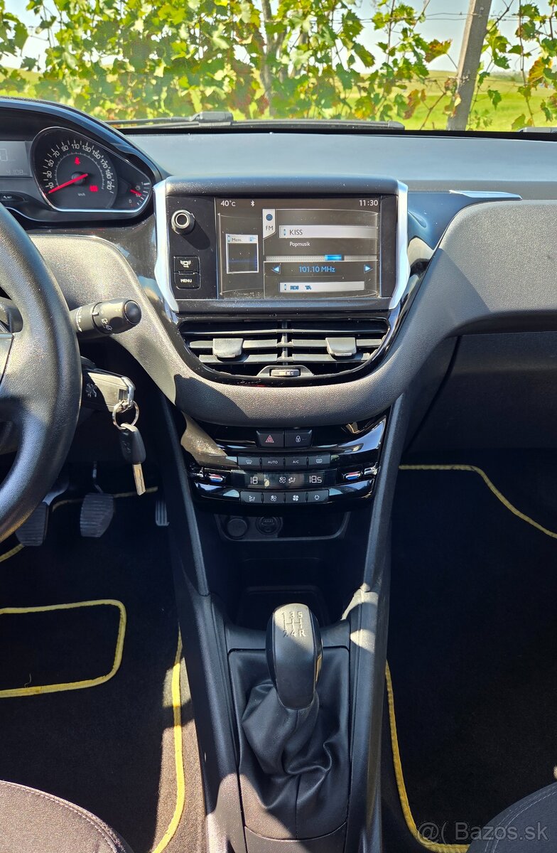 Peugeot 208 1.6 HDi 68KW/92 koní R.V.08/2012 - 18