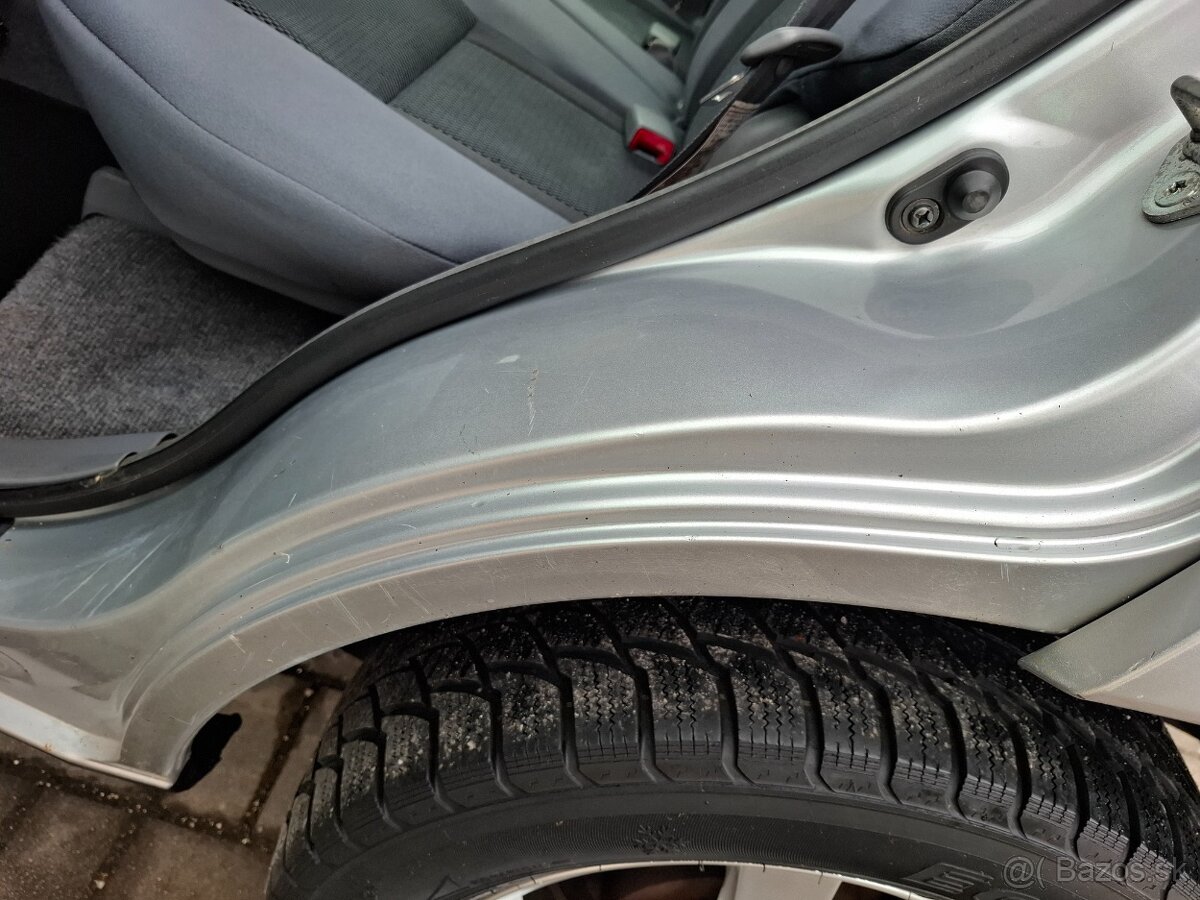 TOYOTA RAV4 2.0 D-4D 4X4 - 18