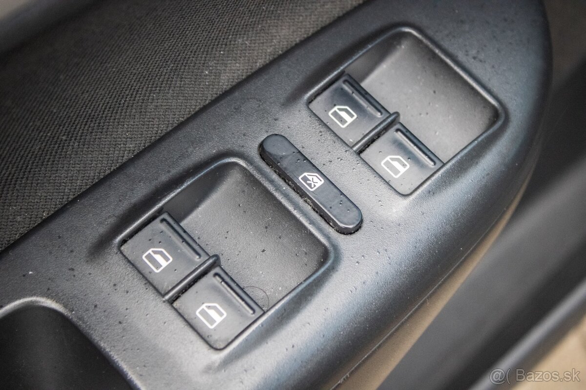 Škoda Octavia Combi 2.0 TDI CR DPF - 18