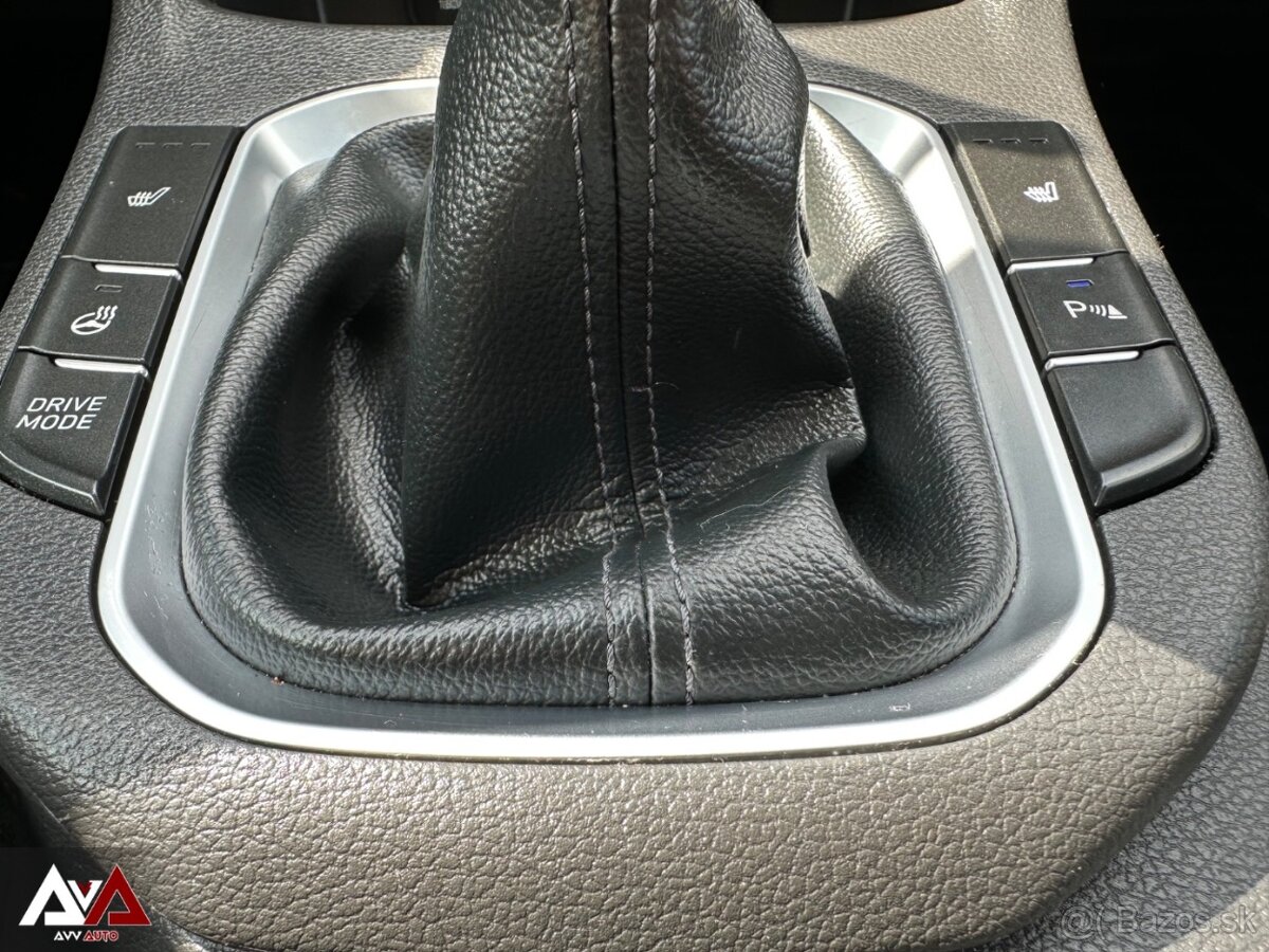 Hyundai i30 CW 1.5 T-GDi mHEV iMT Family, 130 540km, SR - 18