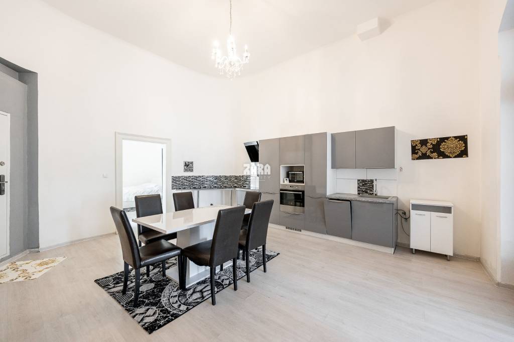 Štúrová - Košice -JUH,lukratívny 3 izbový byt 93 m2.Centrum - 18