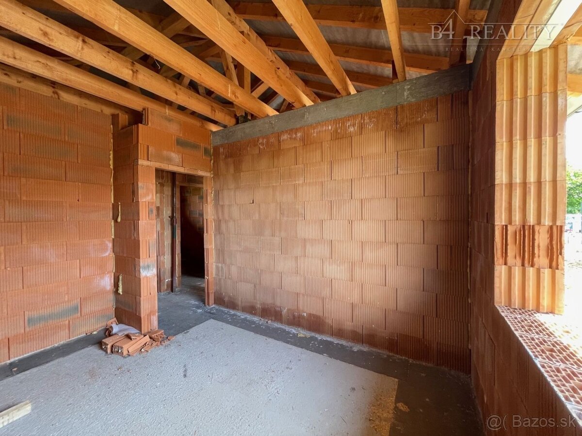 Rozostavaný 4i bungalov, pozemok 443 m2 / Veľké Bierovce - 18