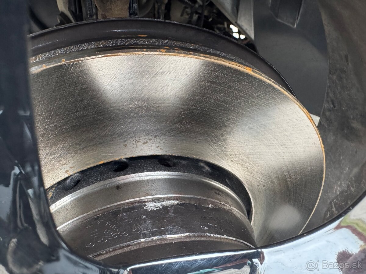 Dacia Duster II 1,5 Dci 4x4 84kW Celebration Blue Euro 6d - 18