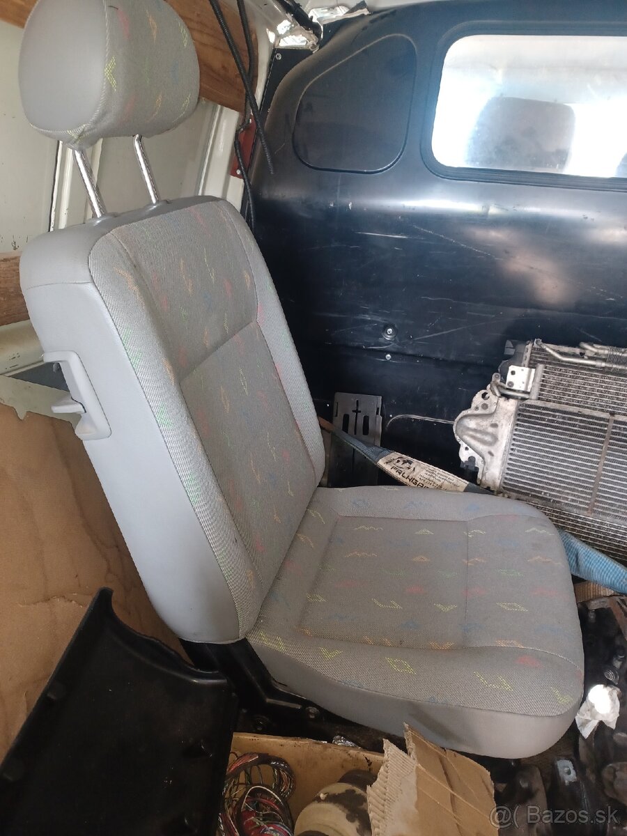 VW T5 na diely 2.5tdi 96kw - 18