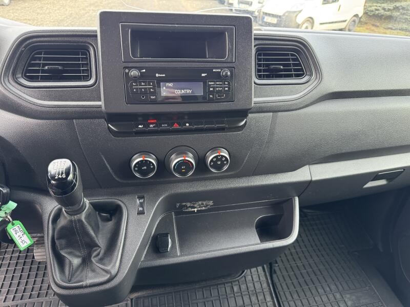 Prodám Renault Master 2.3DCi,120kw,8p,čelo,klima, - 18